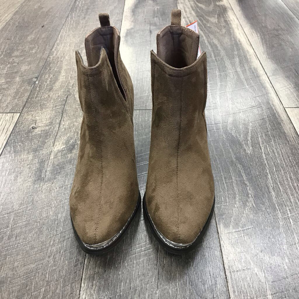 TAN/SILVER TOE BOOTIE