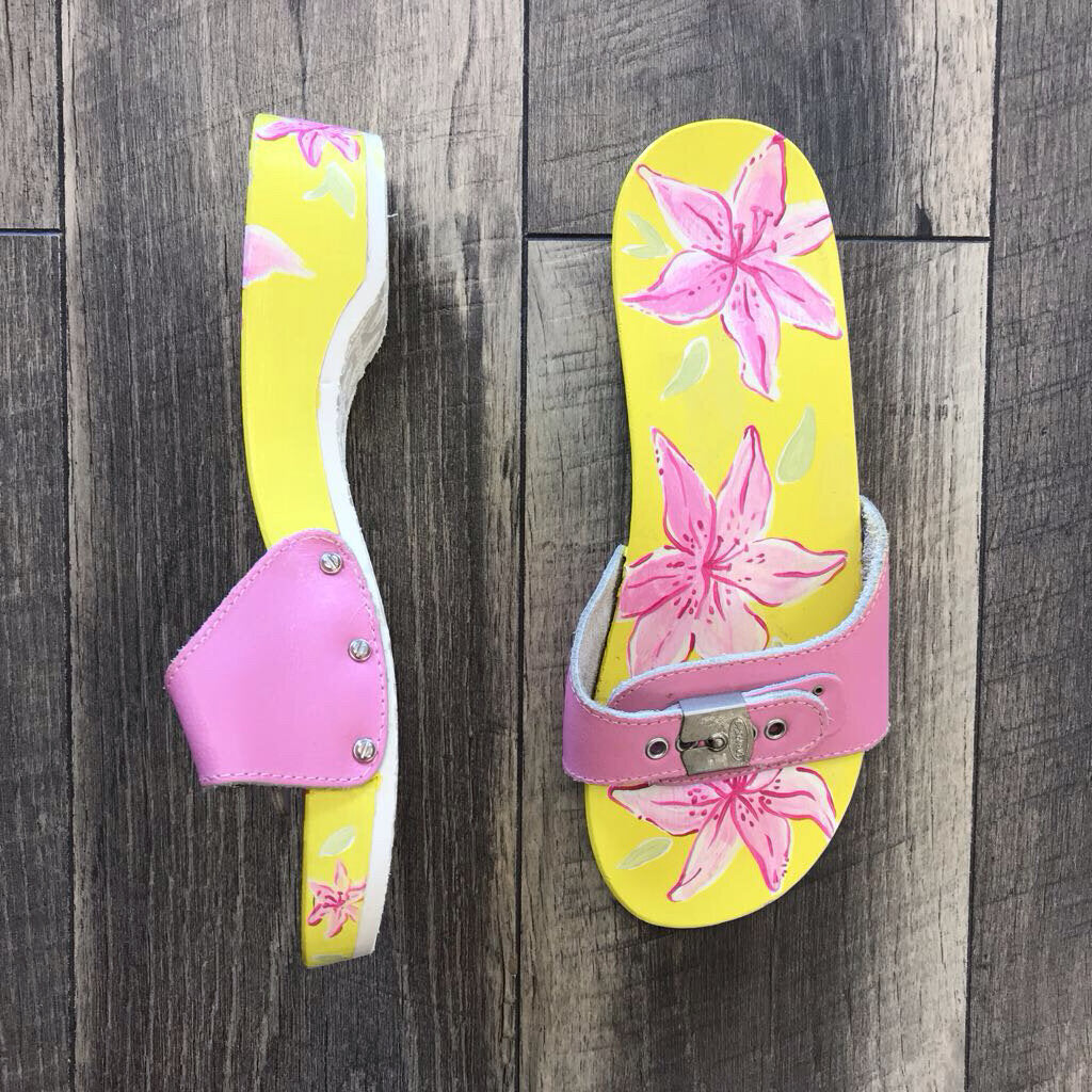 HAND PAINTED WOODEN CLOG