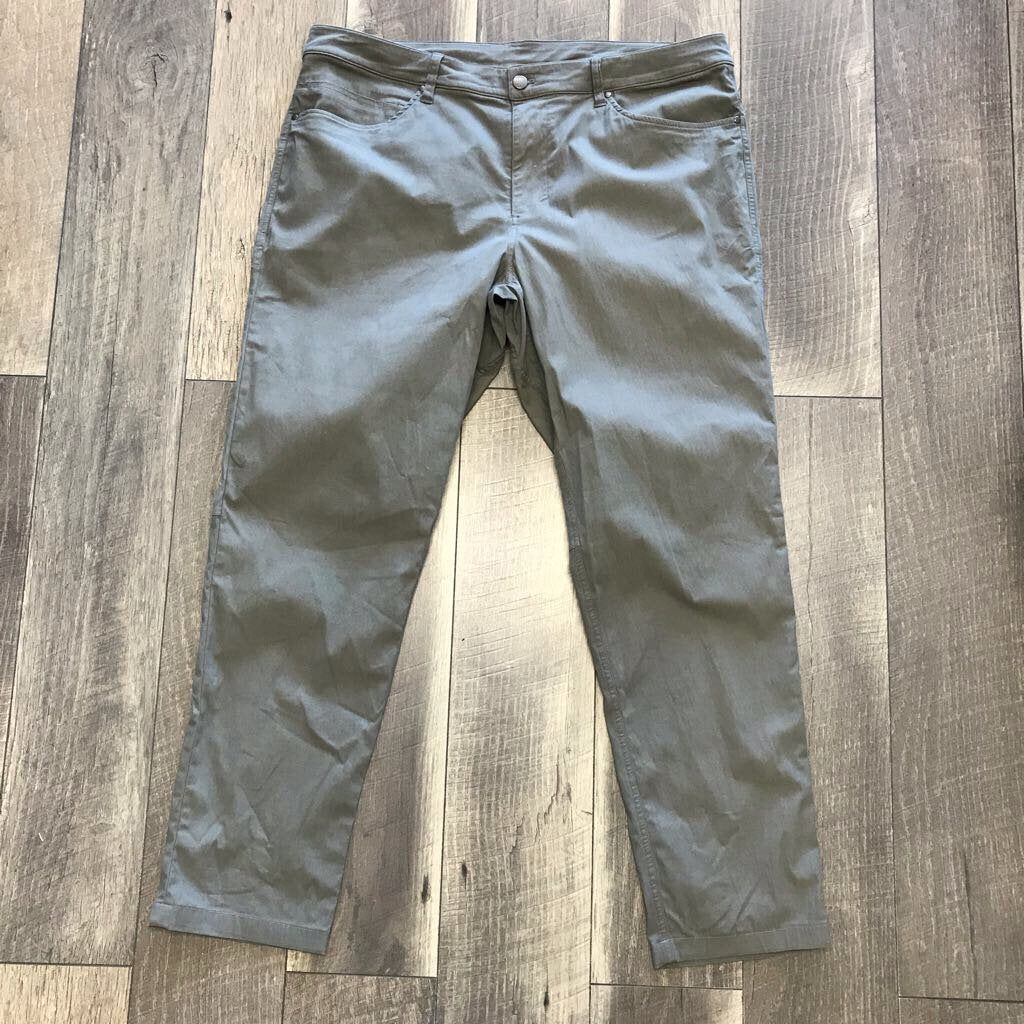 GREEN PANTS