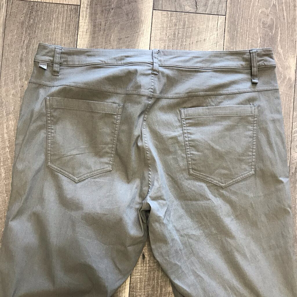 GREEN PANTS