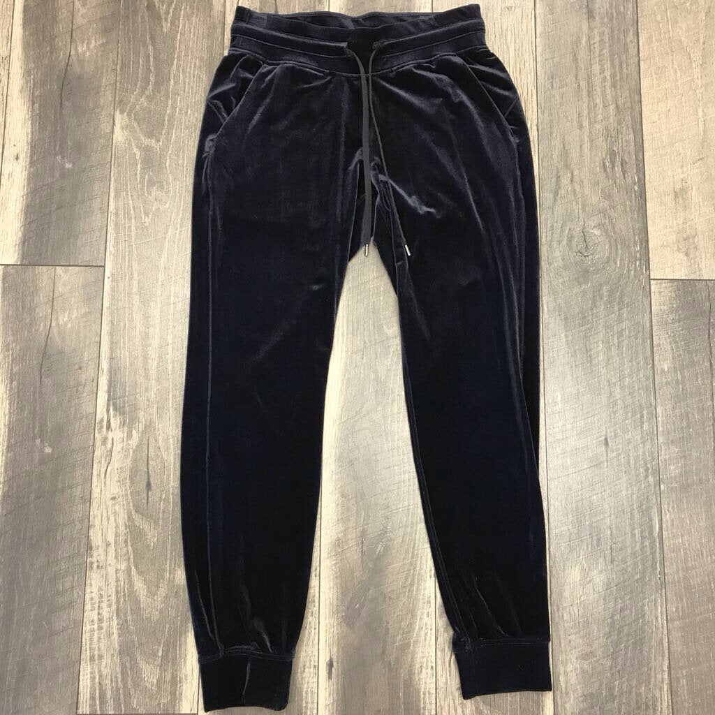 BLK VELOUR JOGGER