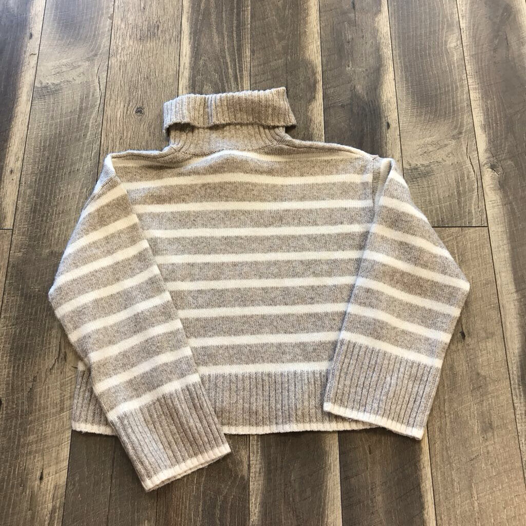 BOXY STRIPED SWEATER