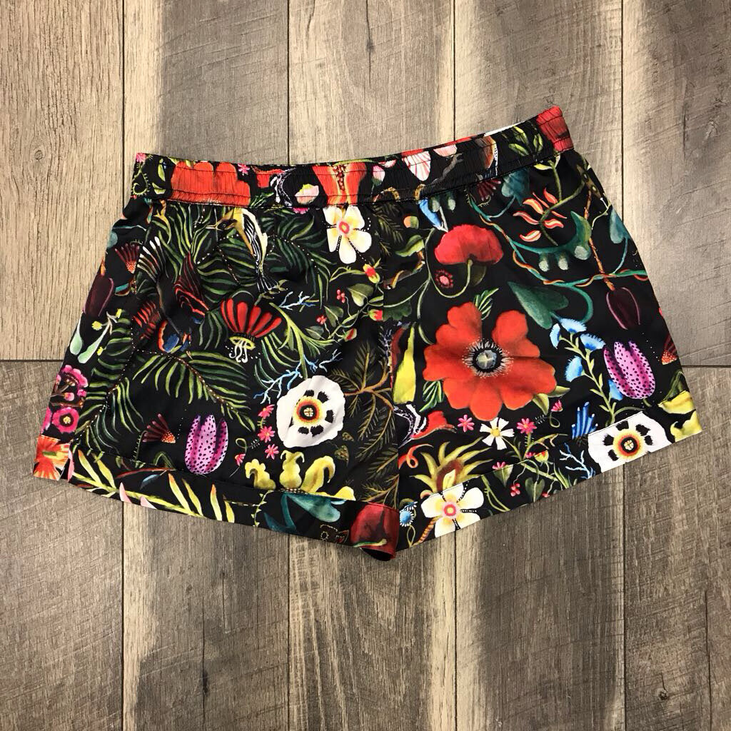 BLK FLORAL SILKY SHORT