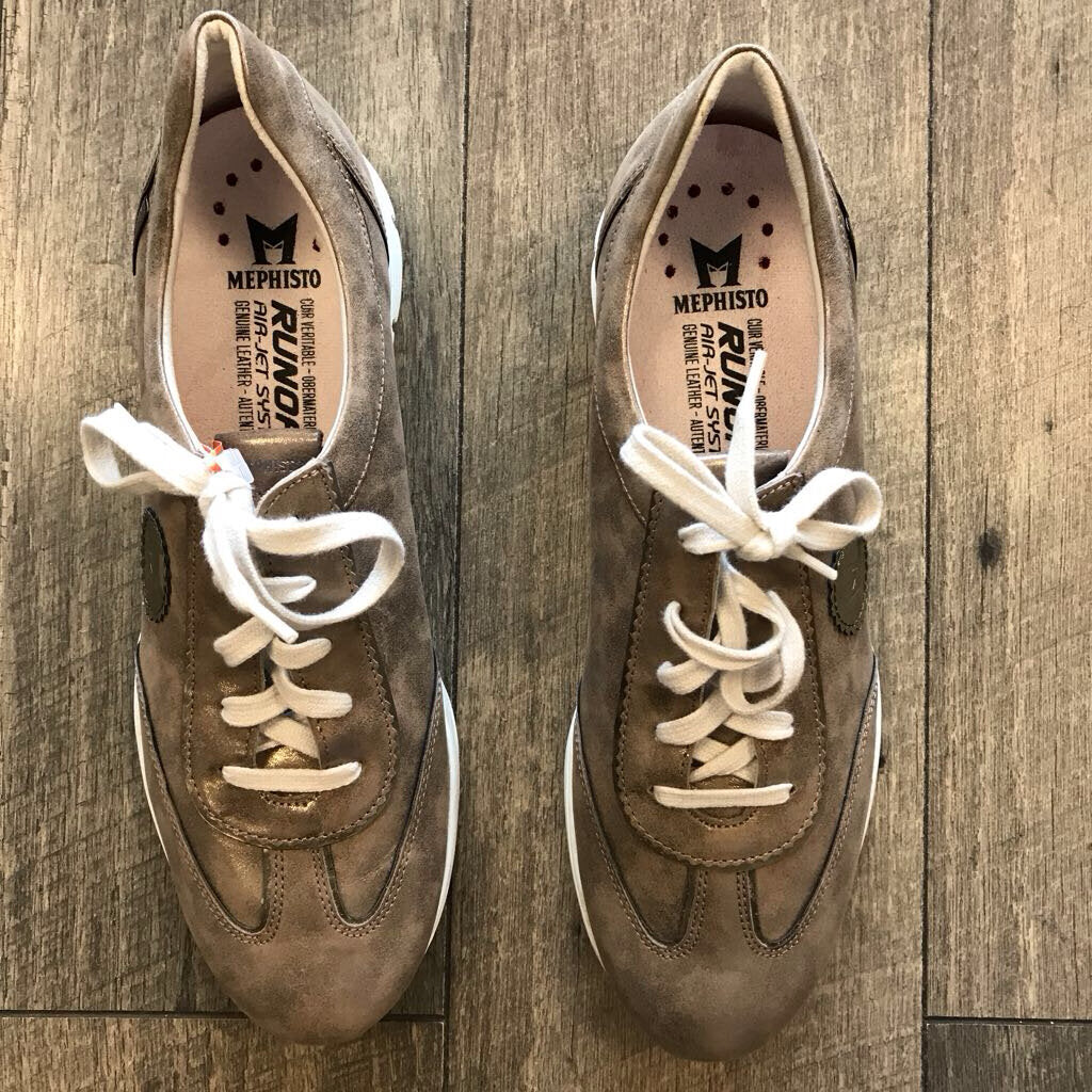 METALIC GOLD SNEAKER