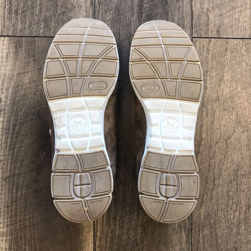 METALIC GOLD SNEAKER