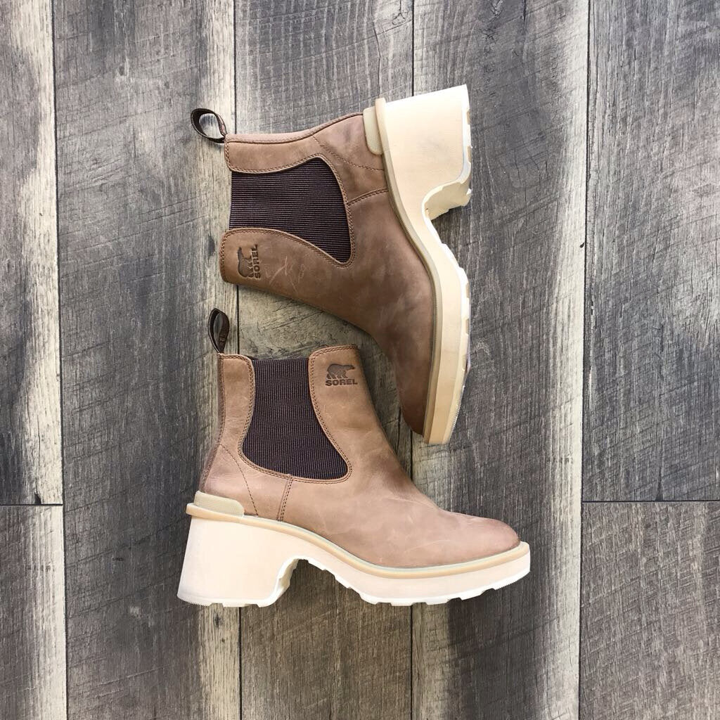 HI-LINE CHELSEA BOOT
