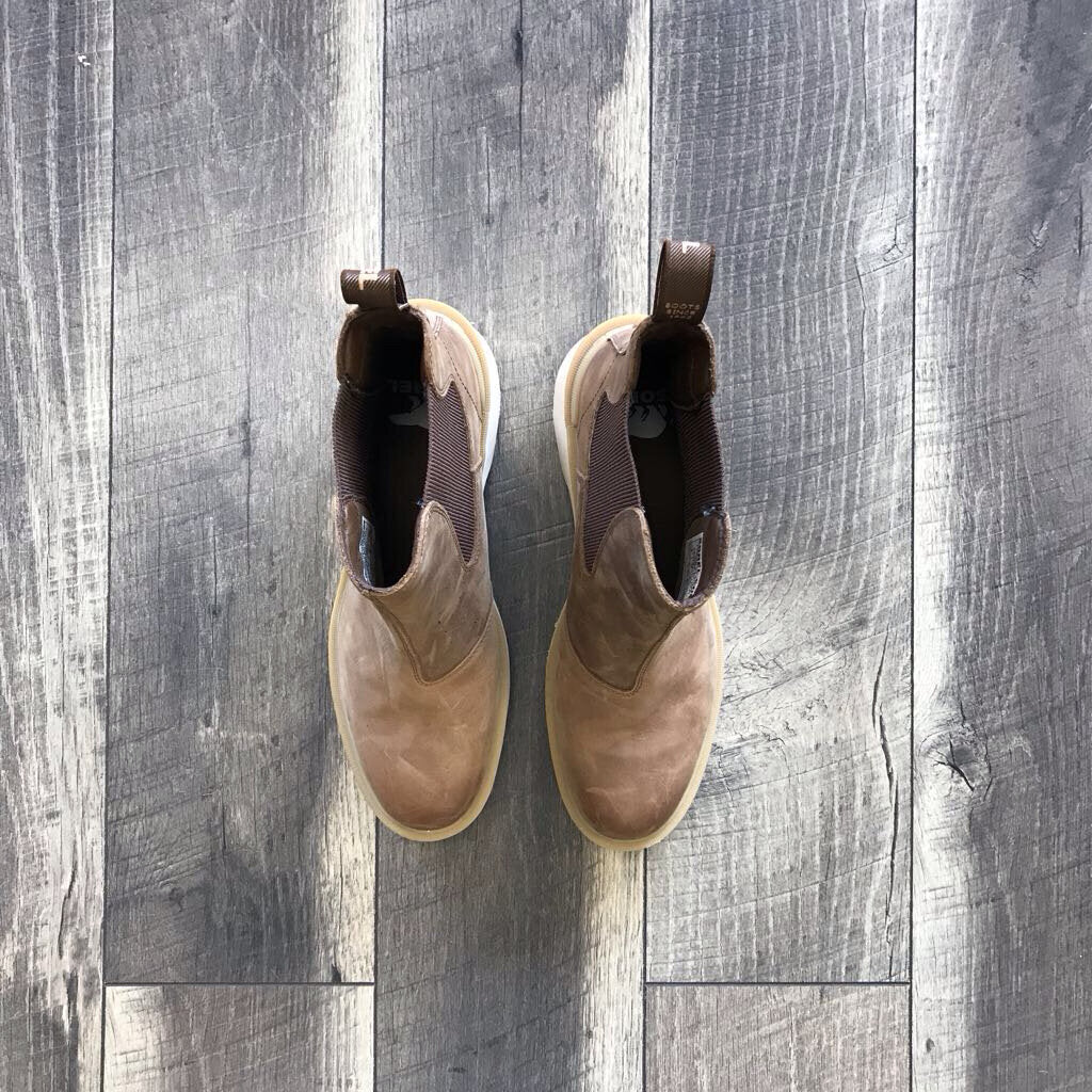 HI-LINE CHELSEA BOOT