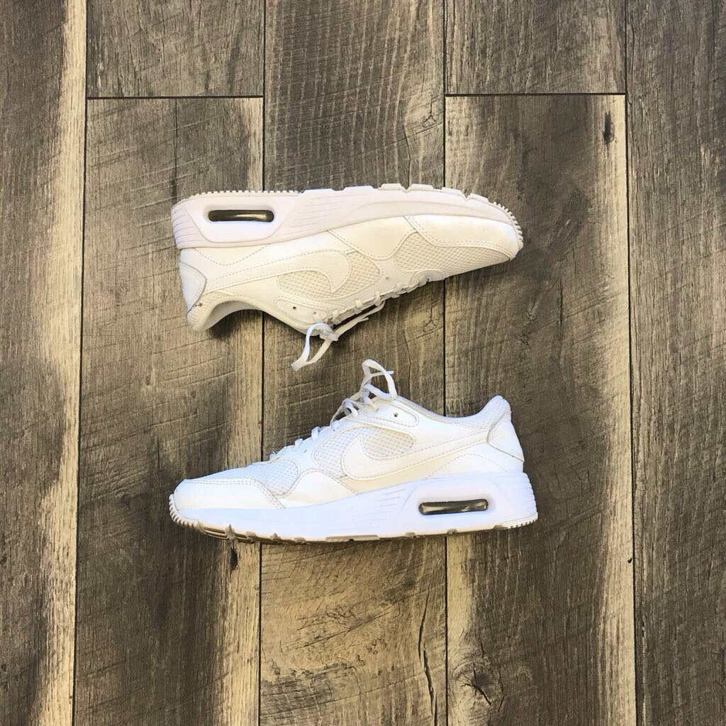WHITE MID COURT BOROUGH SNEAKER