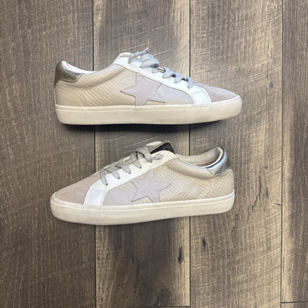 TAN STAR SNEAKER
