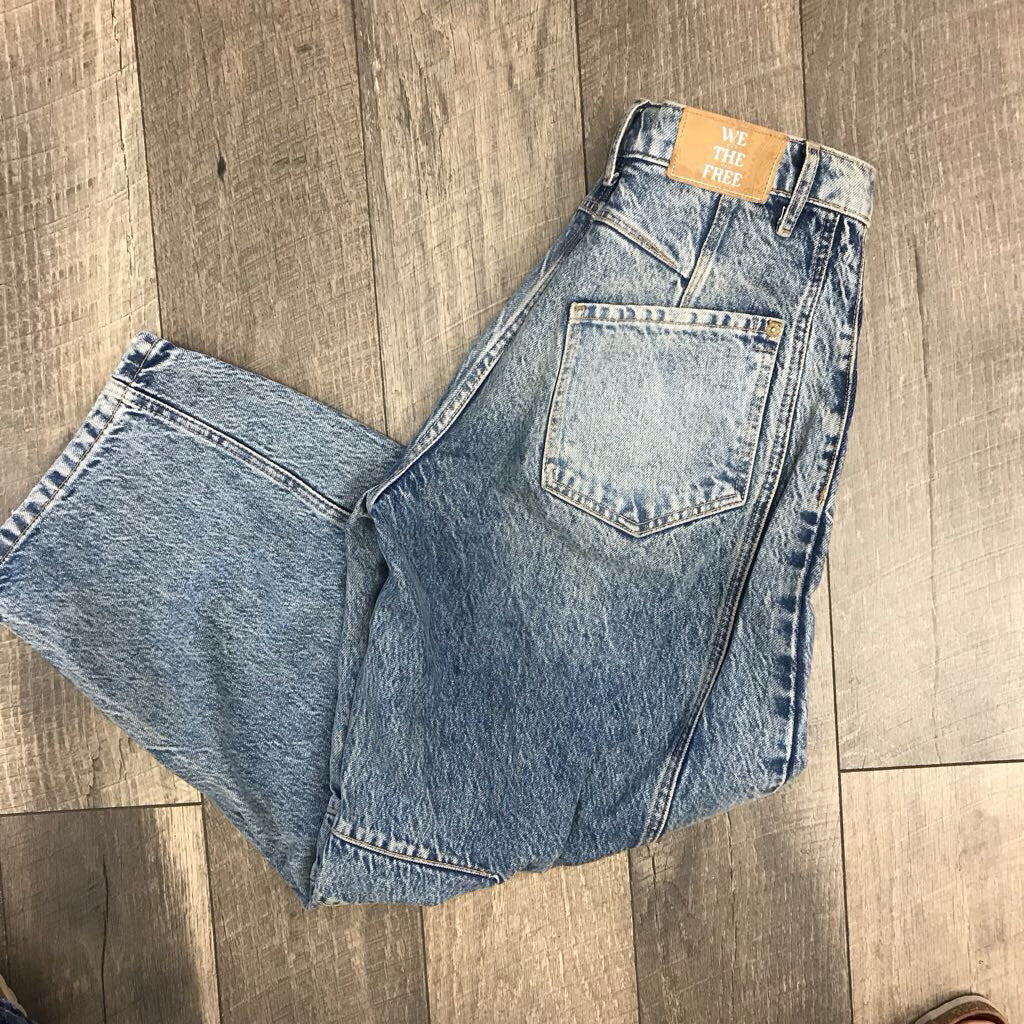 FREE PEOPLE DIRTY WASH BARREL JEAN