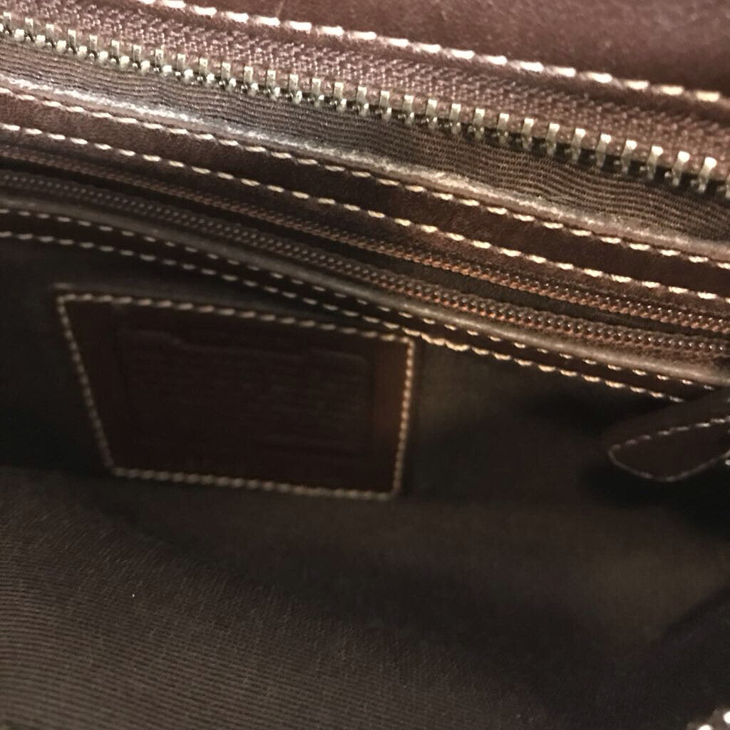VINTAGE BROWN HAMPTONS HOBO BAG