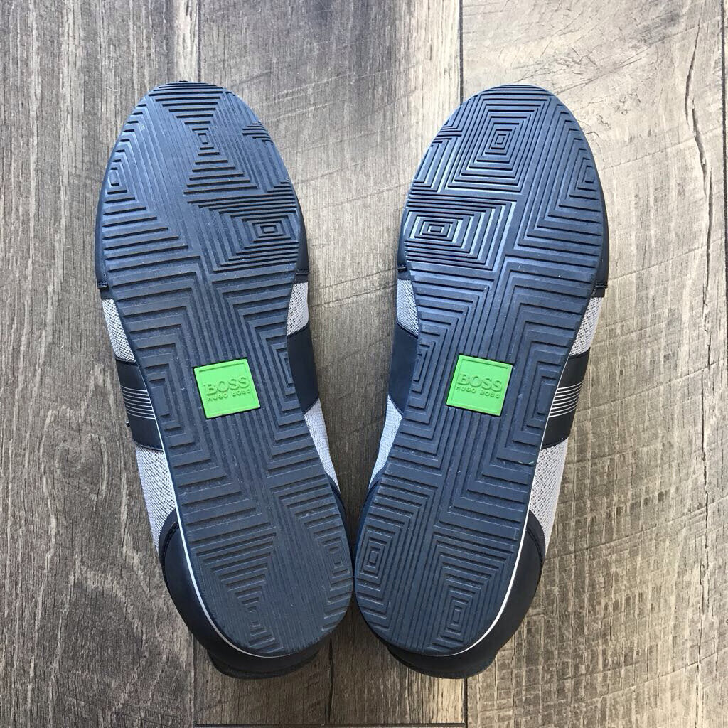 GRAY LIGHTER TRAINERS