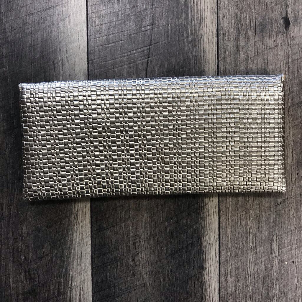 GOLD EMBOSSED ELEPHANT CLUTCH