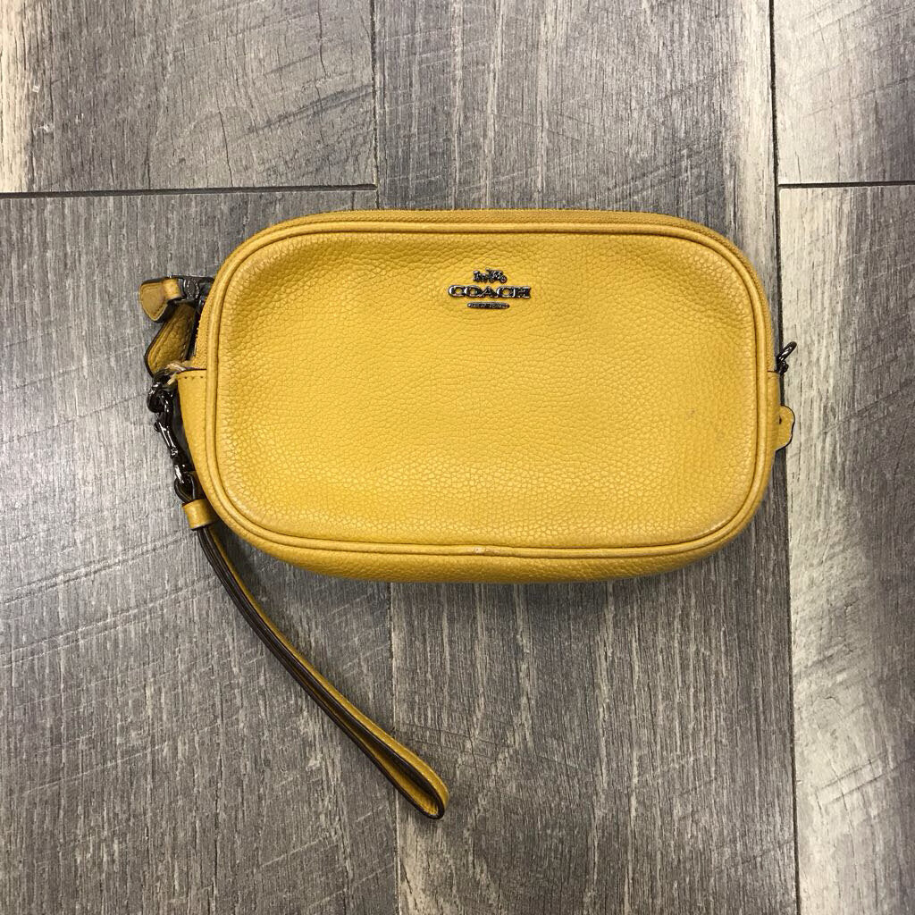MUSTARD PEBBLED WRISTLET-AS IS