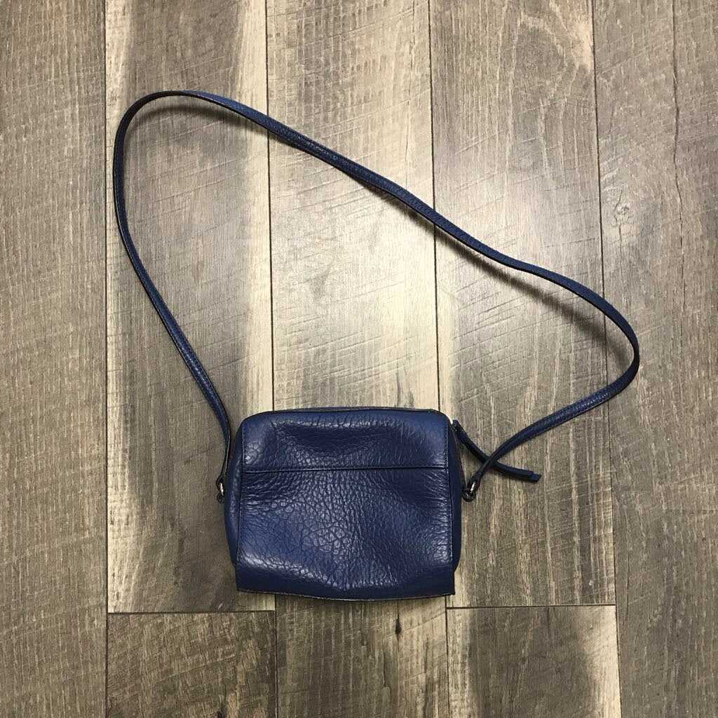 NAVY LOOLOO CROSSBODY