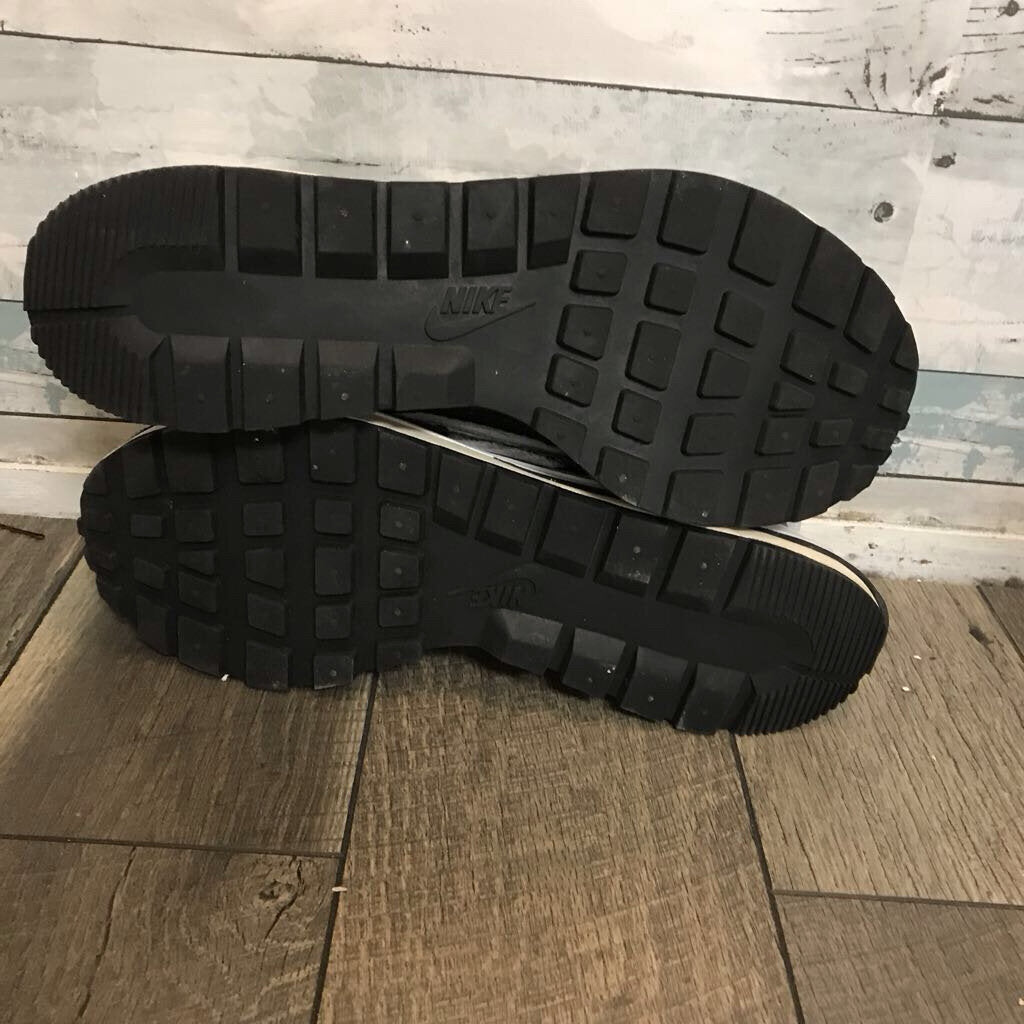 BLK SACAI VAPORWAFFLE