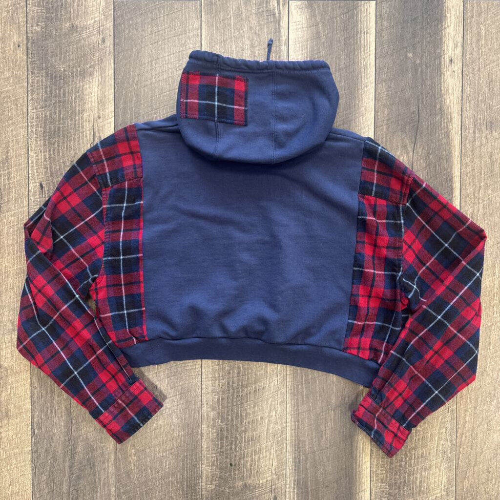 UPCYCLE CROPPED HOODIE
