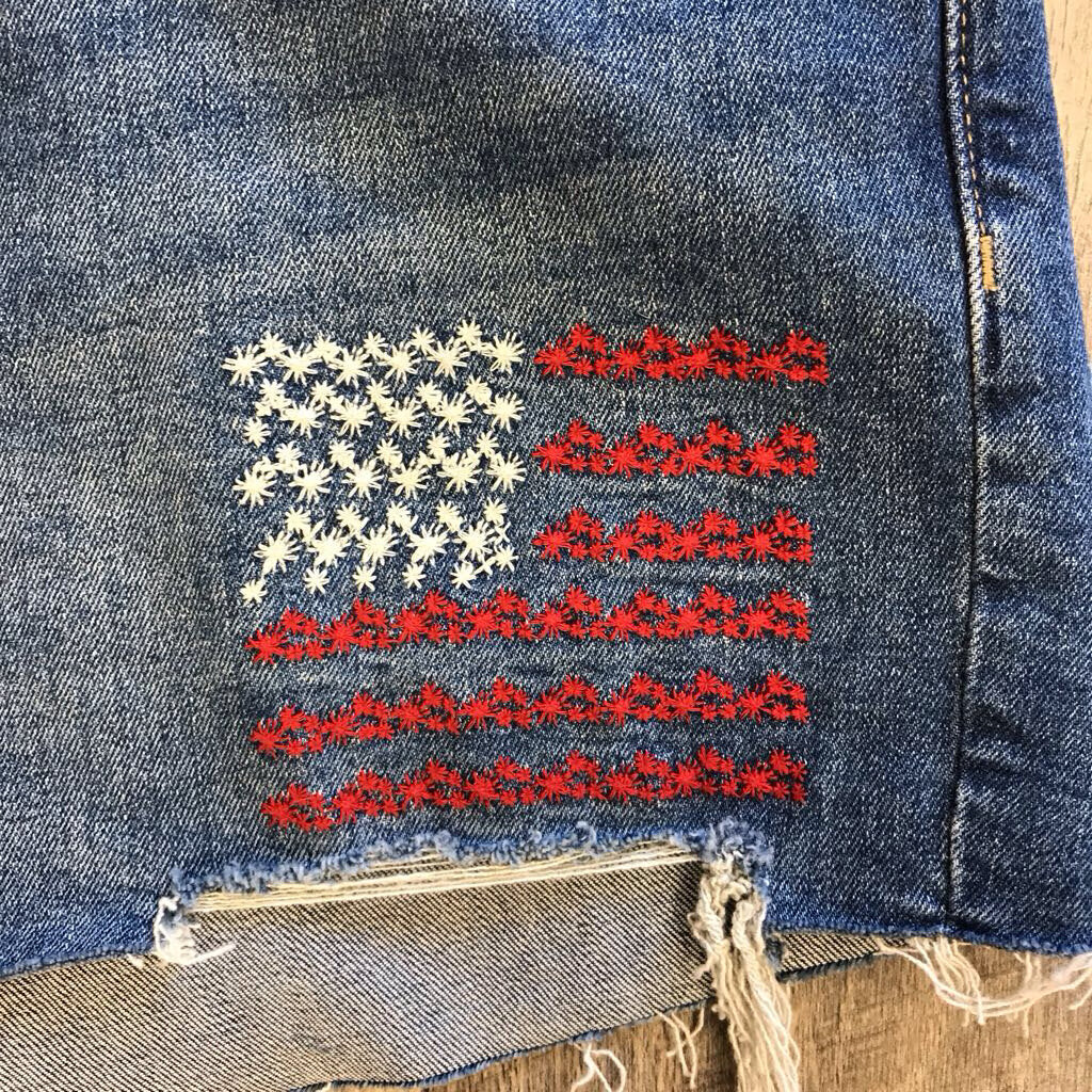 FLAG JEAN SHORT