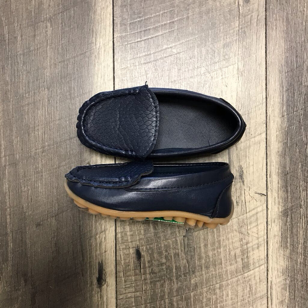 NAVY LOAFERS