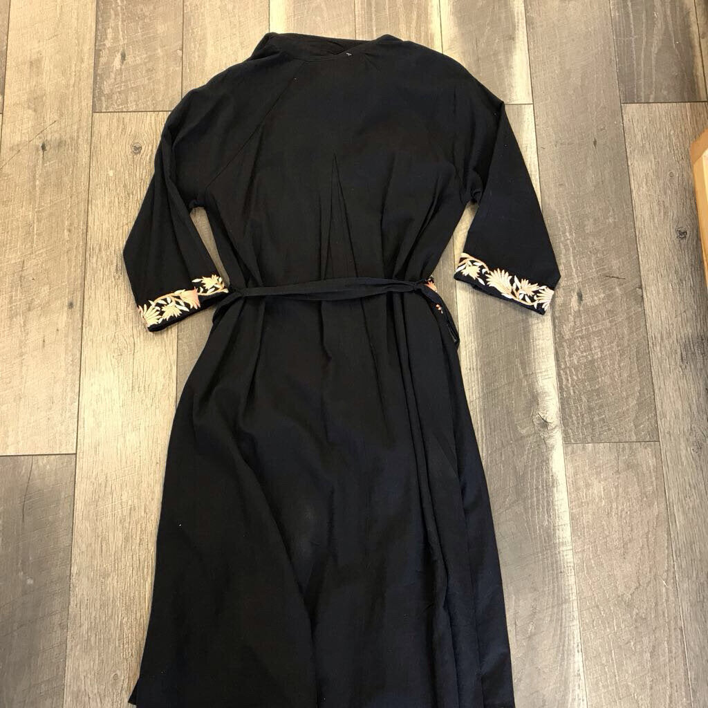 BLK EMBROIDERED DRESS W/ SLIP