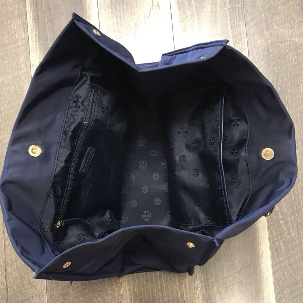 NAVY NYLON FOLDABLE TOTE BAG