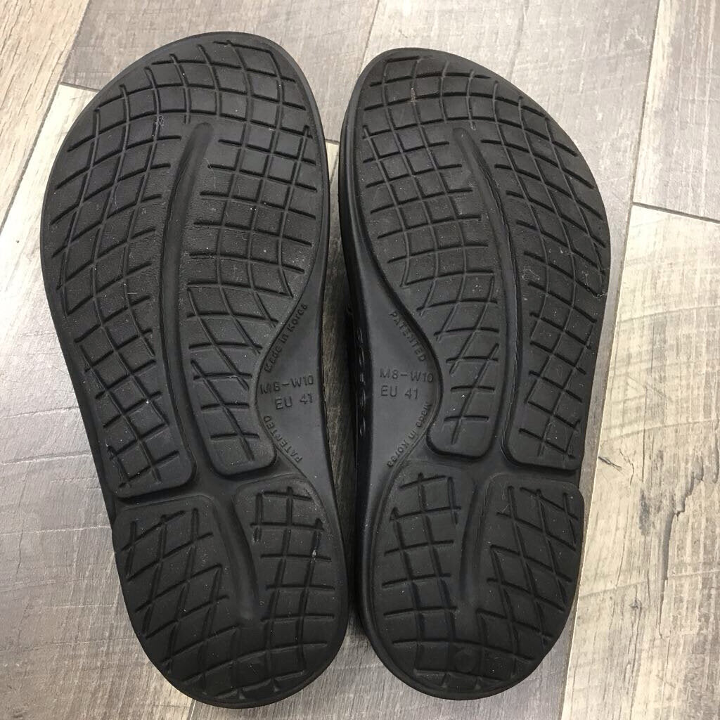 BLK FLIP FLOP