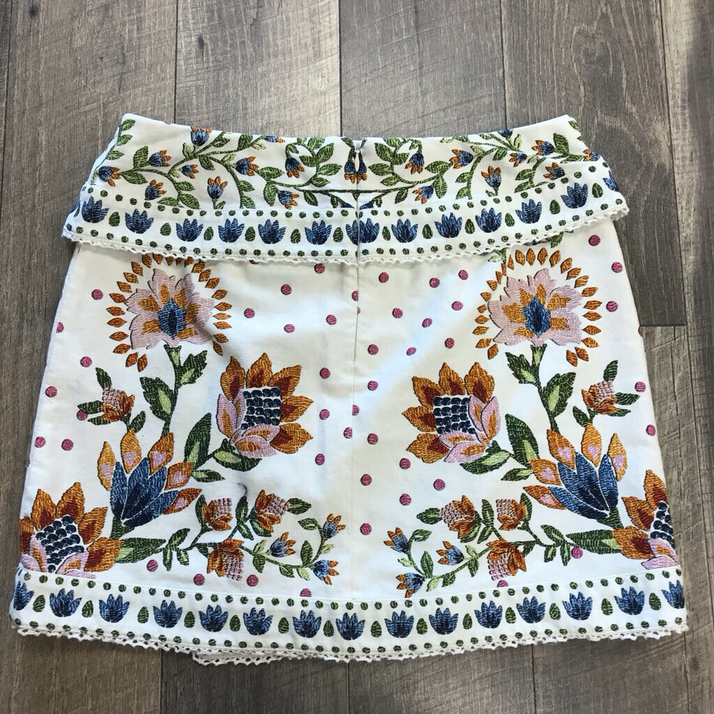 SUMMER GARDEN SKIRT NWT