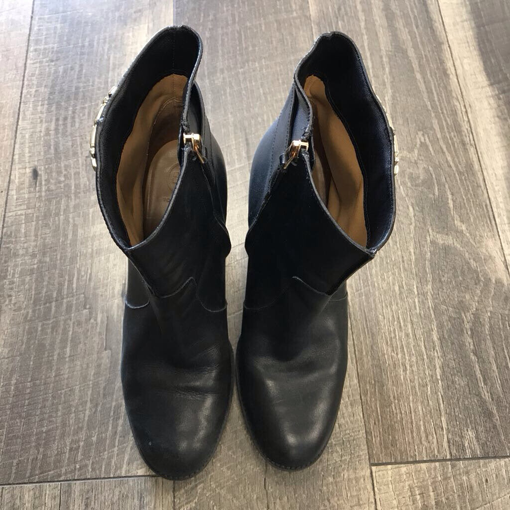 BLK SYDNEY ANKLE BOOT AS IS