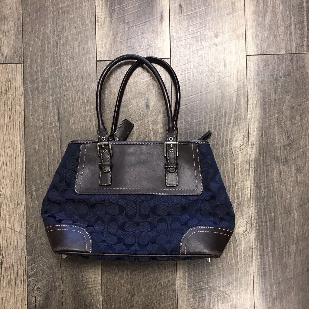 NAVY SIGNATURE COACH PURSE AS IS