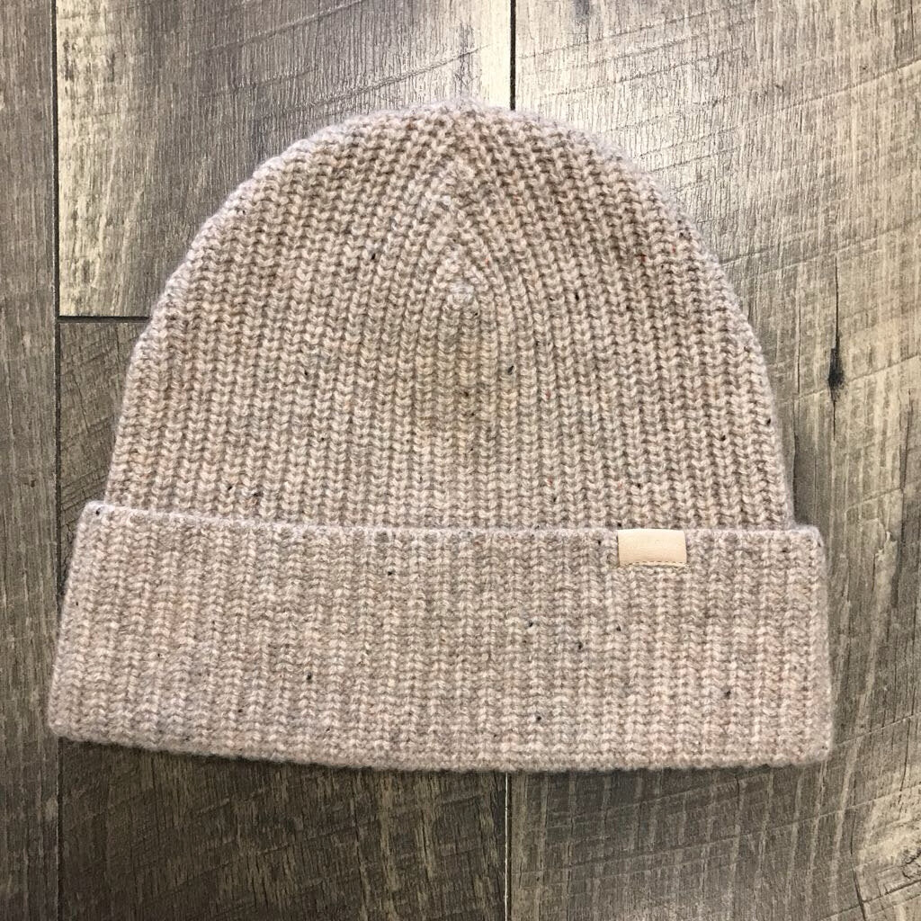 TAN KNIT HAT