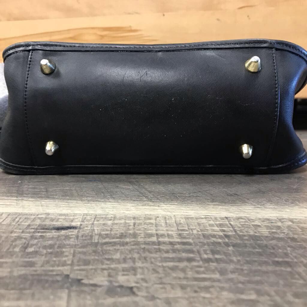 VINTAGE BLACK LEGACY ZIP BAG