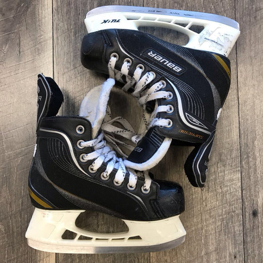 HOCKEY SKATE