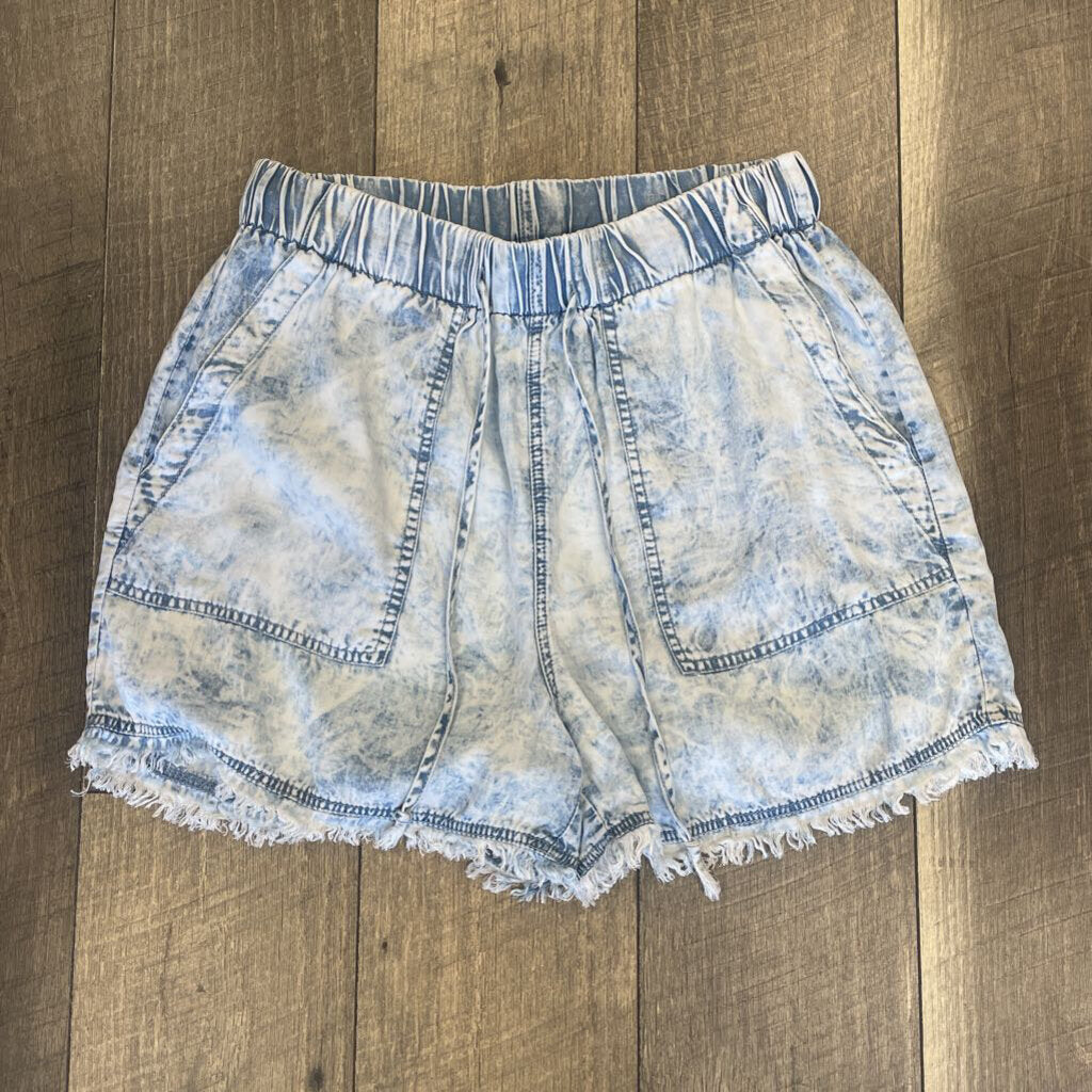 ACID WASH FRAYED SHORTS