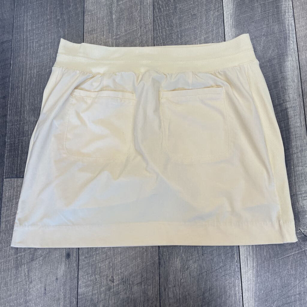 PALE YELLOW SKORT