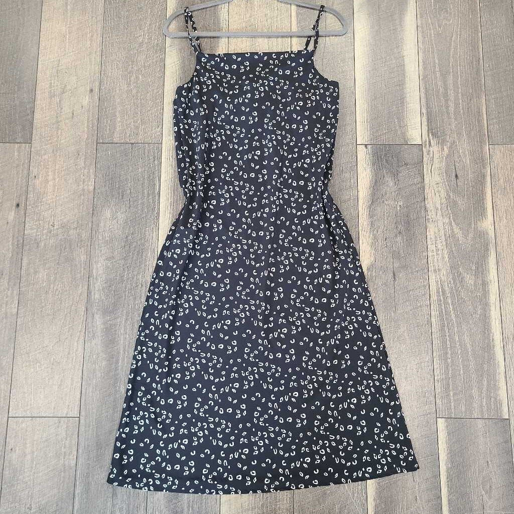 BLK PRINT DRESS-NWT