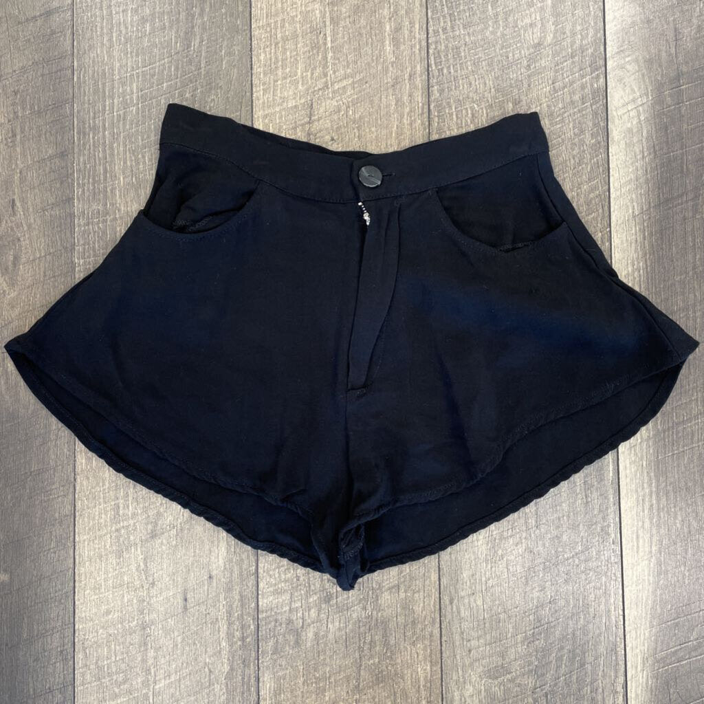 BLK POCKET SHORT