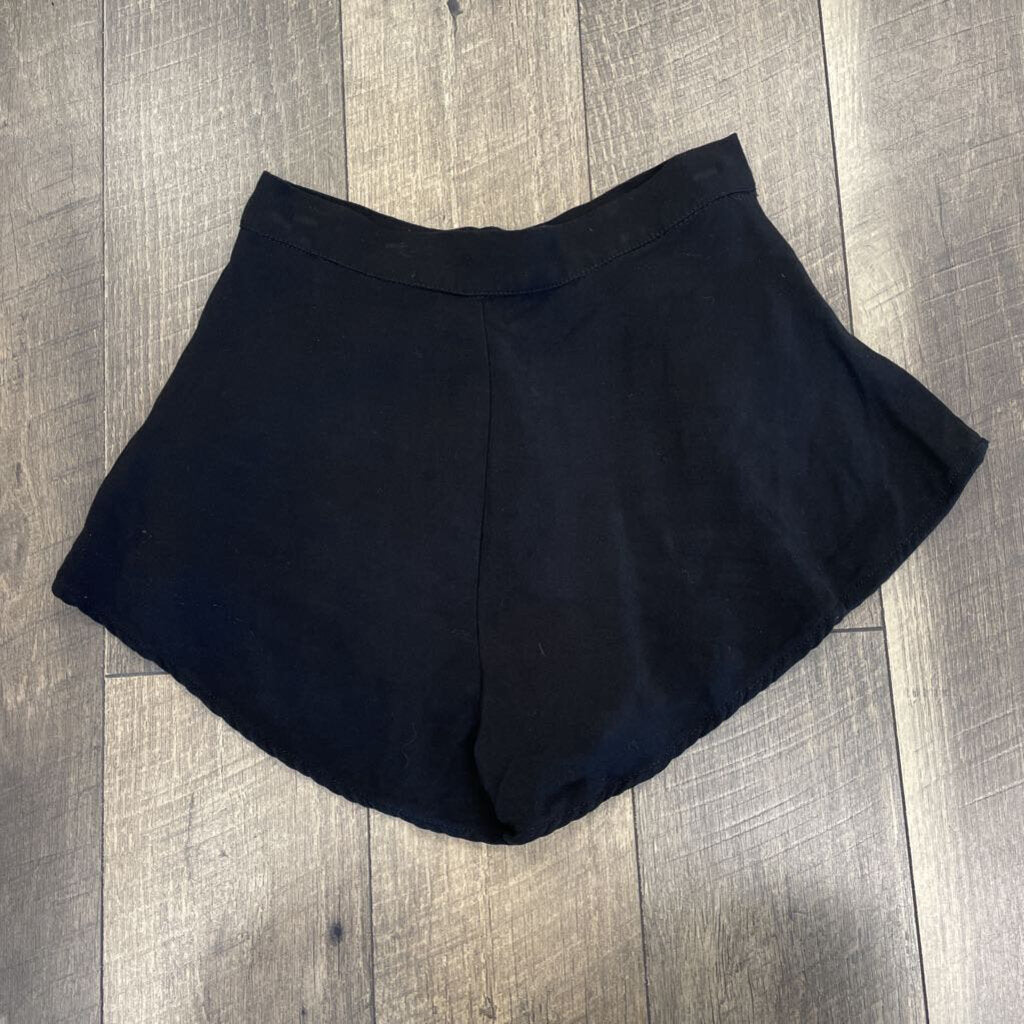 BLK POCKET SHORT