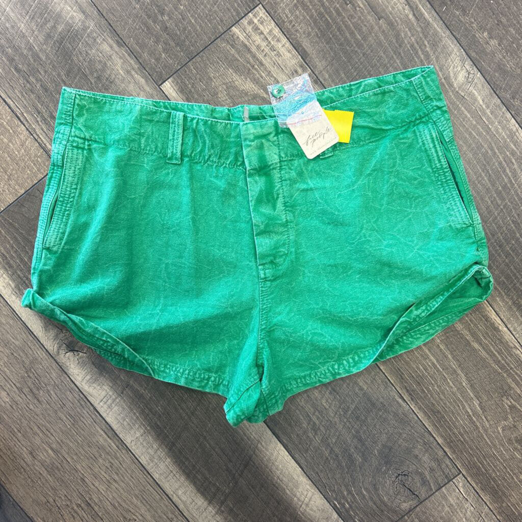 GREEN ACID WASH SHORT- NEW