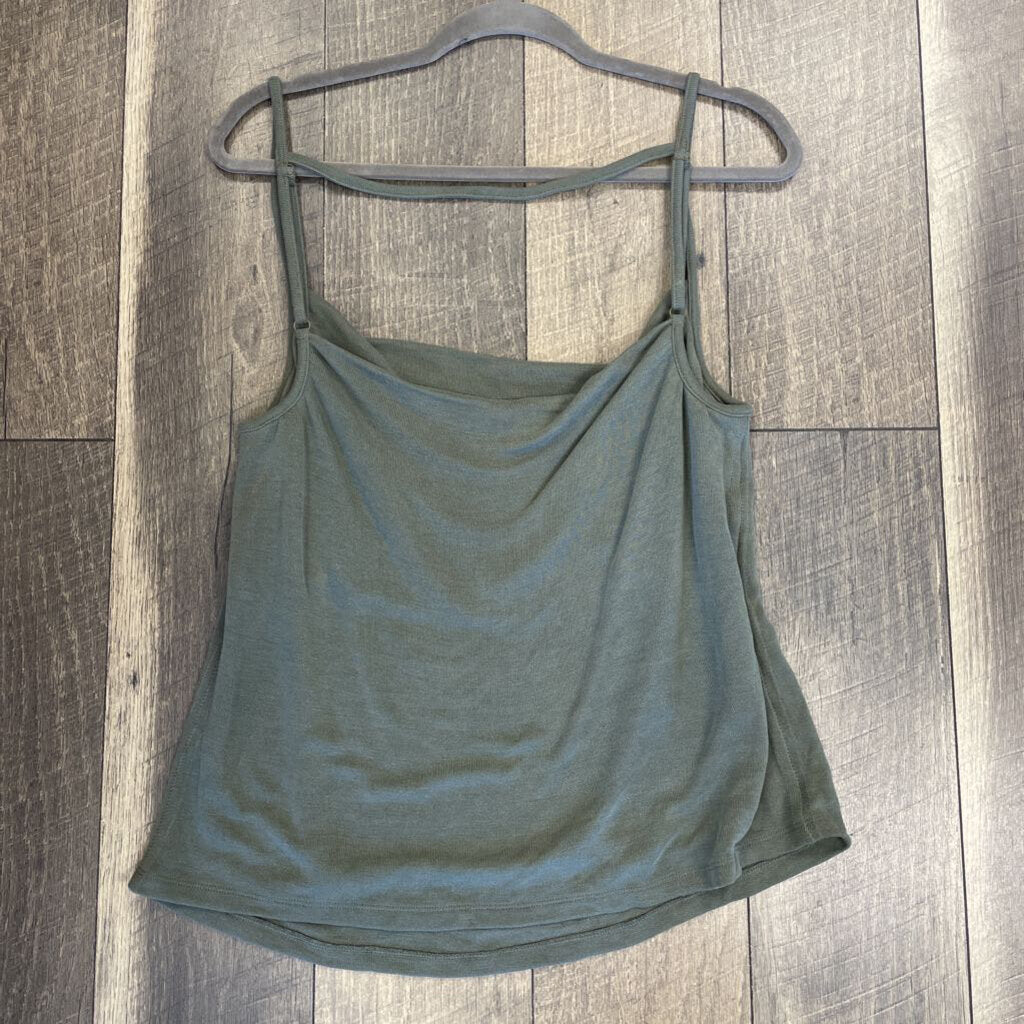 GREEN DRAPE NECK TANK