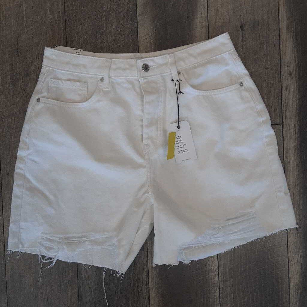 MOM WHITE JEAN SHORT-NWT