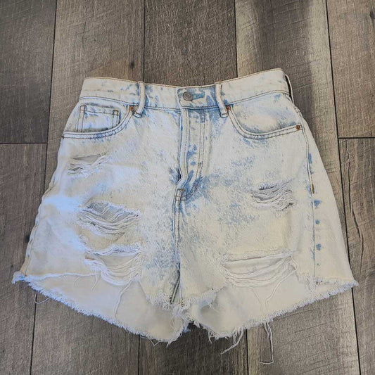 DISTRESSED HI RISE SHORT