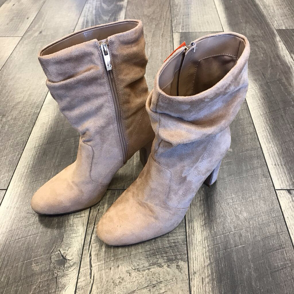 CAMEL SUEDE BOOT