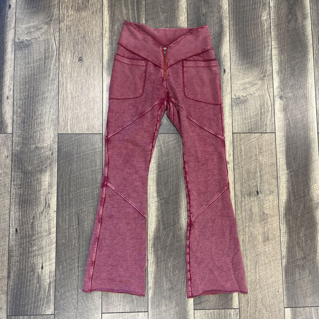 MAROON ZIP FRONT PANT