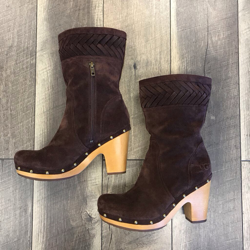 BROWN SUEDED WOODEN HEEL BOOT