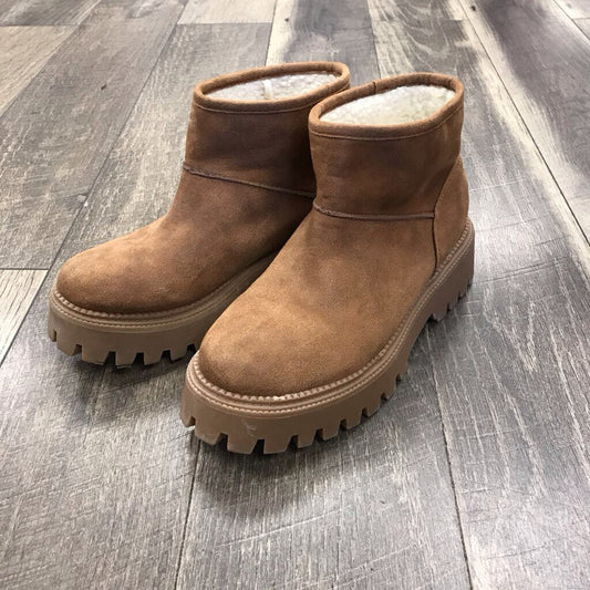 CAMEL PLATFORM BOOT