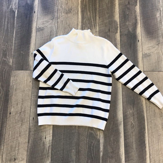 CREAM STRIPED BUTTON NECK