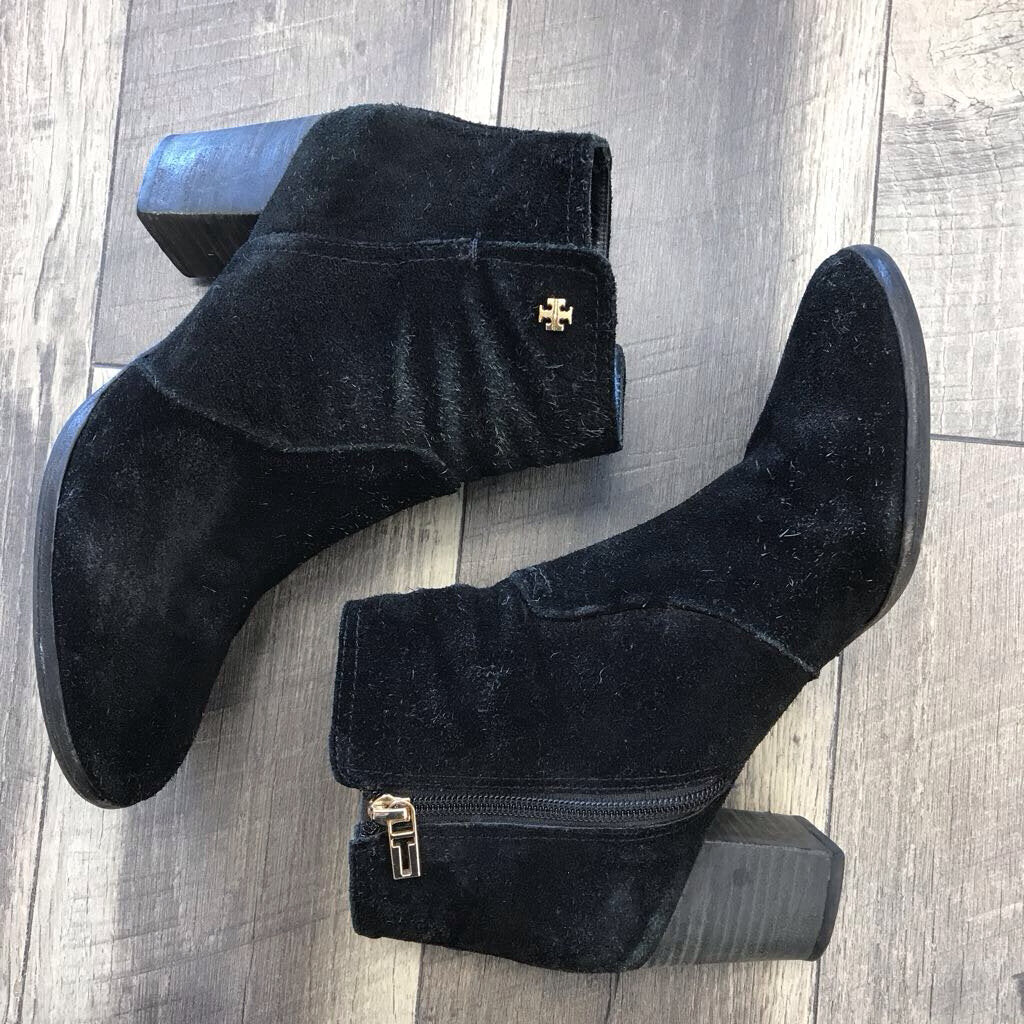 BLK SUEDE ANKLE BOOTS-AS IS