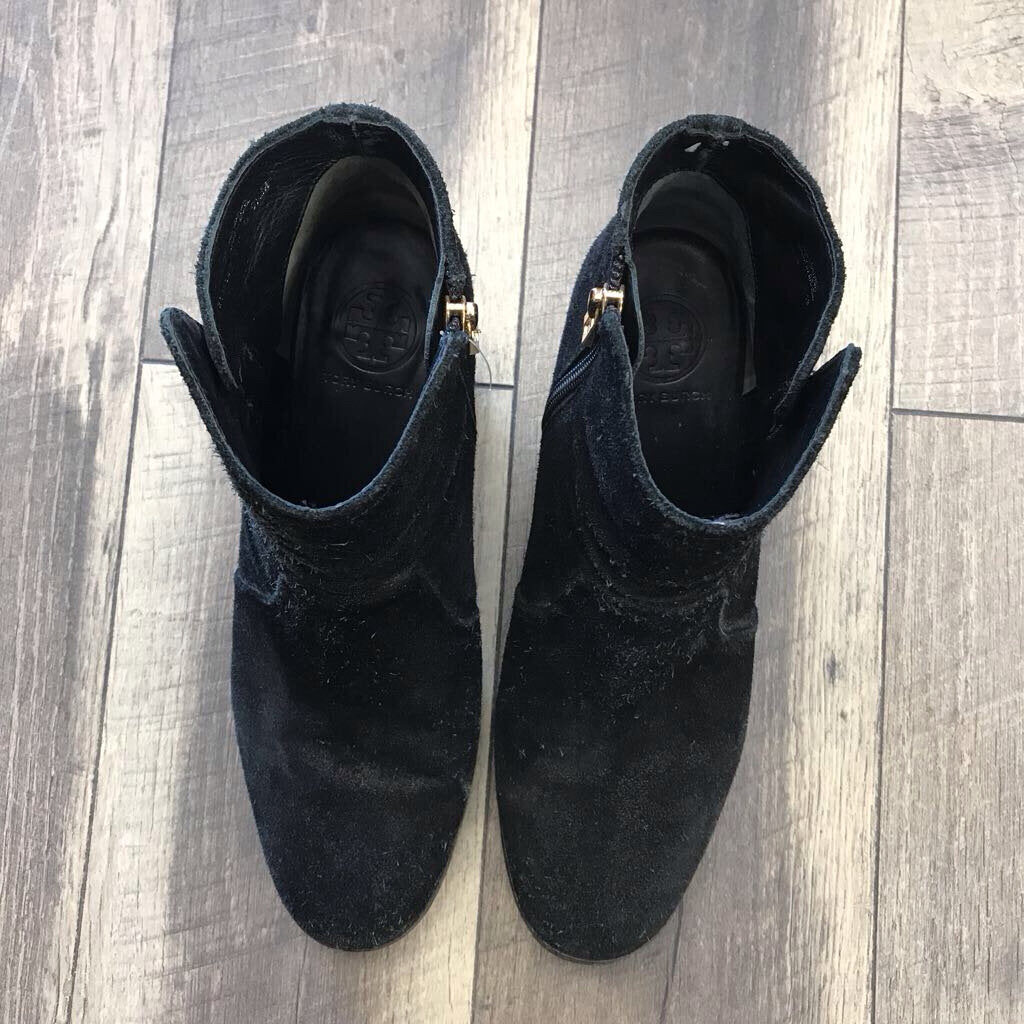 BLK SUEDE ANKLE BOOTS-AS IS