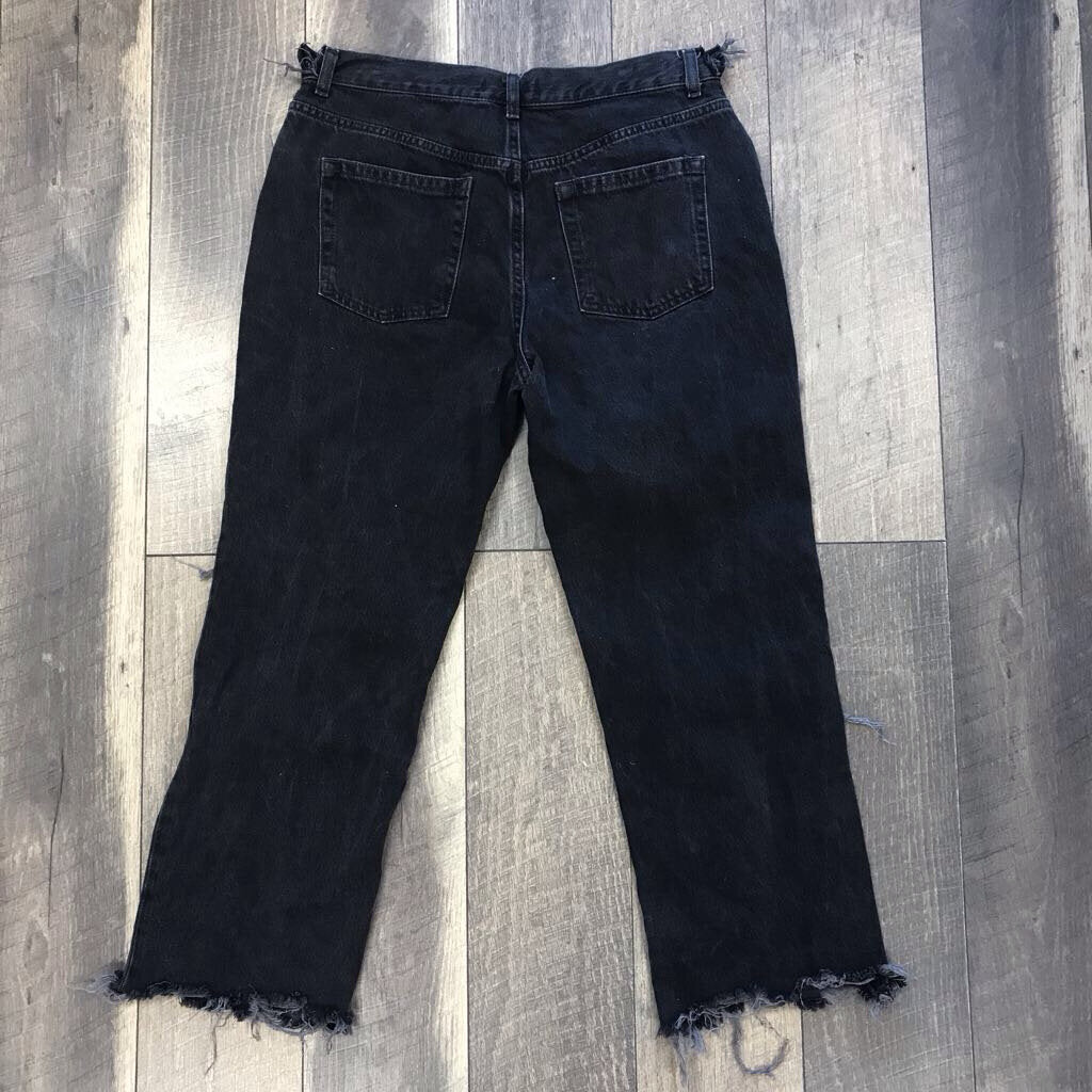 BLK DISTRESSED DENIM