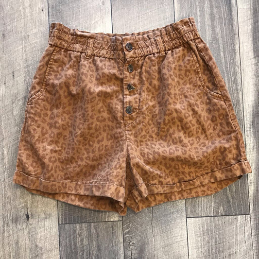 LEOPARD SHORT